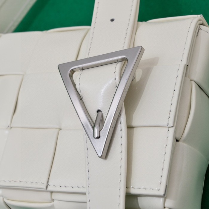 handbags Bottega Veneta 7587# size:17.5*10.5*3cm