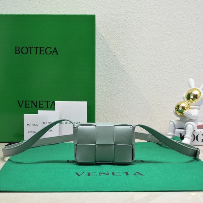  Handbags LOEWE 6813 size:12x8x4 cm