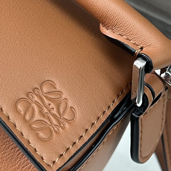  Handbags LOEWE 062312 size:18*12.5*8 cm