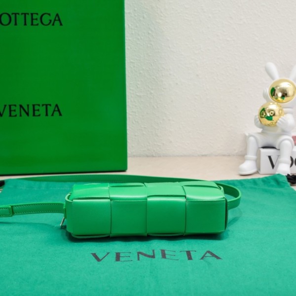  Handbags LOEWE 6816 size:18*9*3.5 cm