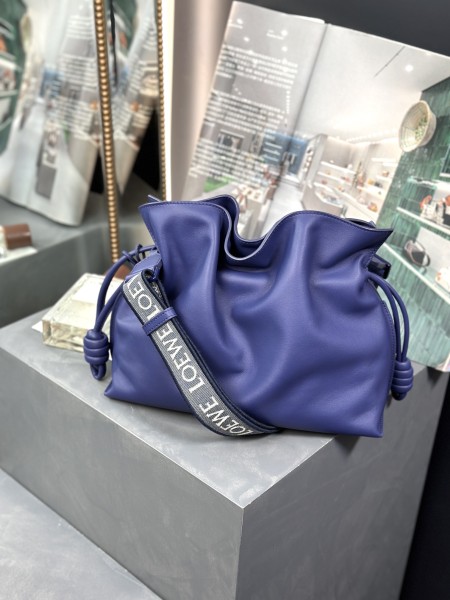  Handbags LOEWE 𝗟𝗼𝗲𝘄𝗼 𝗙𝗹𝗮𝗺𝗲𝗻𝗰𝗼 size:30-24.5-10.5 cm