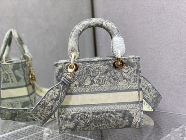  Handbags Dior 6605 size:24cm