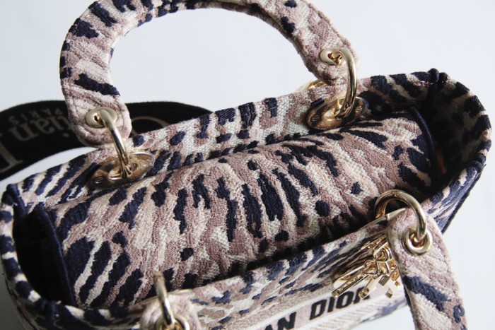  Handbags  Dior 6605 size:24cm