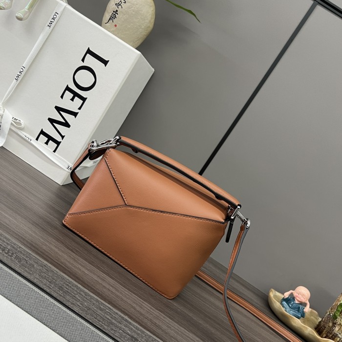  Handbags LOEWE 062312 size:18*12.5*8 cm