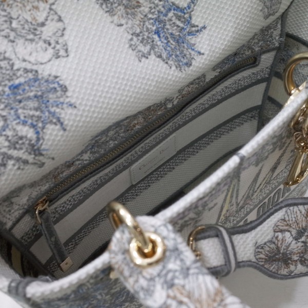  Handbags Dior 6605 size:24cm