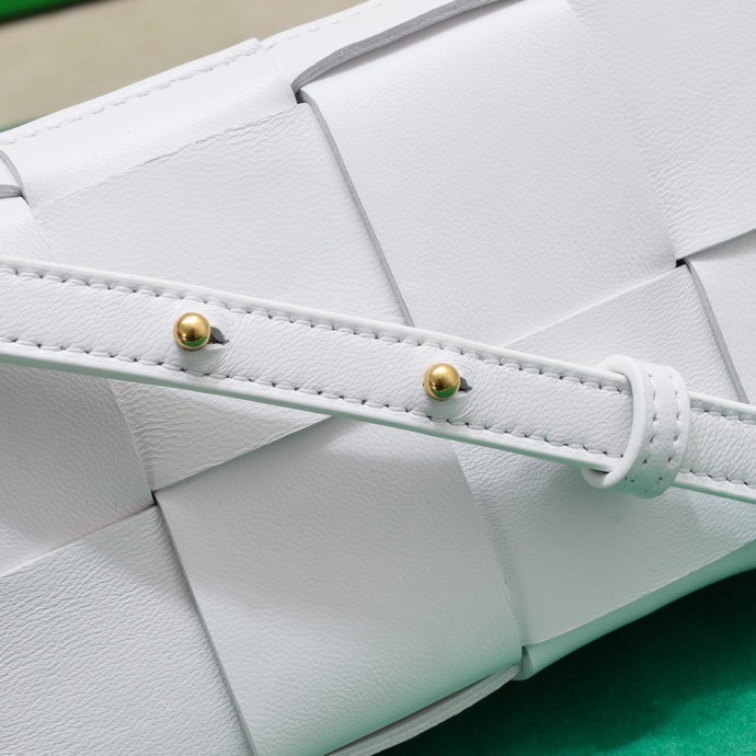  Handbags LOEWE 6816 size:18*9*3.5 cm