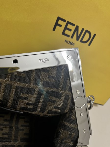 handbags FENDI 129 size:26