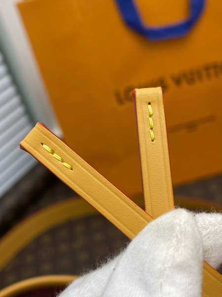  Handbags Louis Vuitton M46203 size:29*24*12 cm