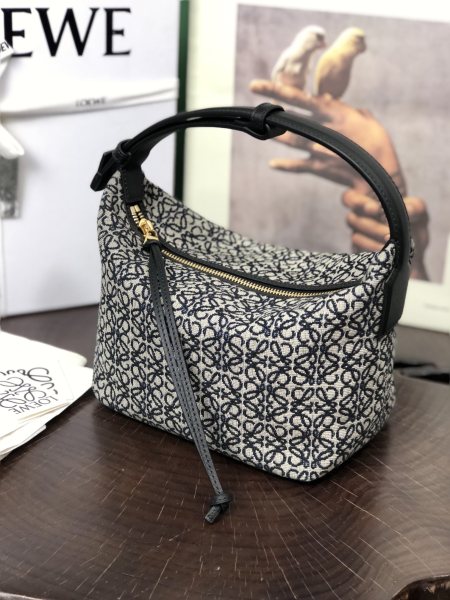  Handbags LOEWE 𝐂𝐮𝐛𝐢   size:21-12-17 cm