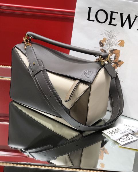  Handbags LOEWE Ykk size:29x18x12 cm