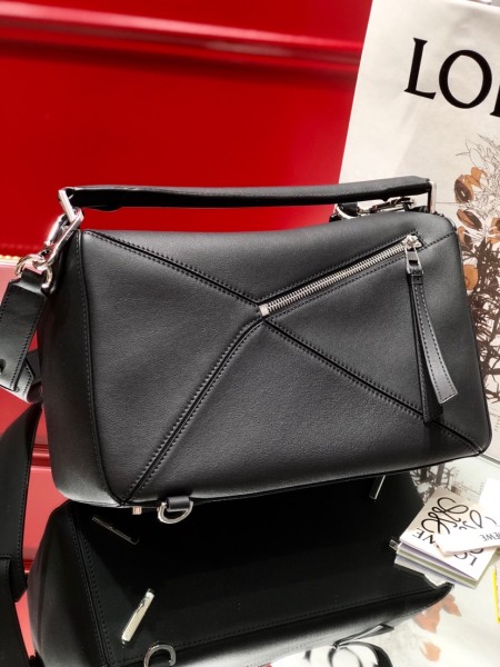  Handbags LOEWE Ykk size:29x18x12 cm