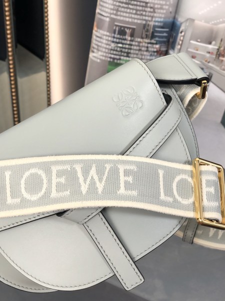  Handbags LOEWE 𝘔𝘪𝘯𝘪 𝘎𝘢𝘵𝘦 size:15*12.5*9cm