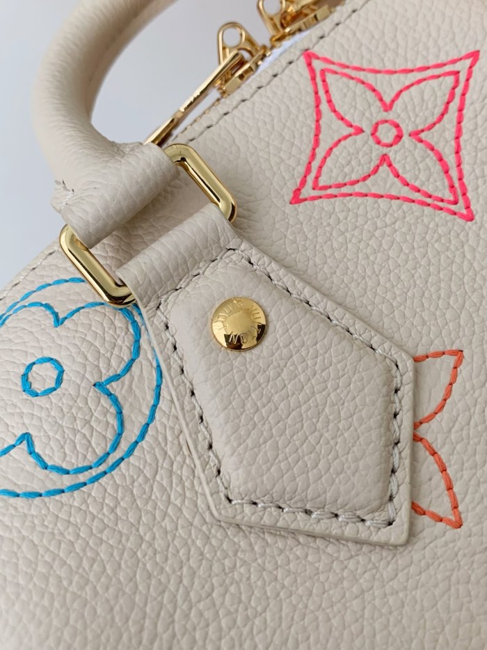  Handbags Louis Vuitton M46667 size:20.5*13.5*12cm