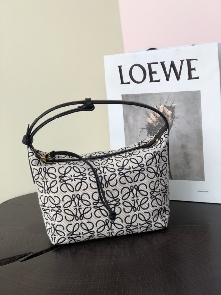  Handbags LOEWE 𝐂𝐮𝐛𝐢   size:21-12-12.5 cm