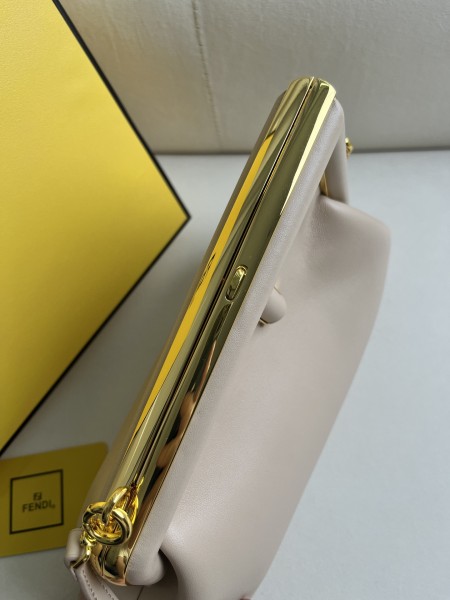handbags FENDI 8BP129-ABVE-F0E65 size 26*9.5*18 cm