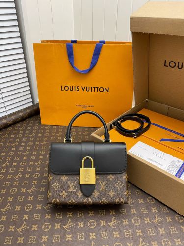 LOUIS VUITTON Locky Monogram BB Noir M44141 size:20*7.5*16 cm