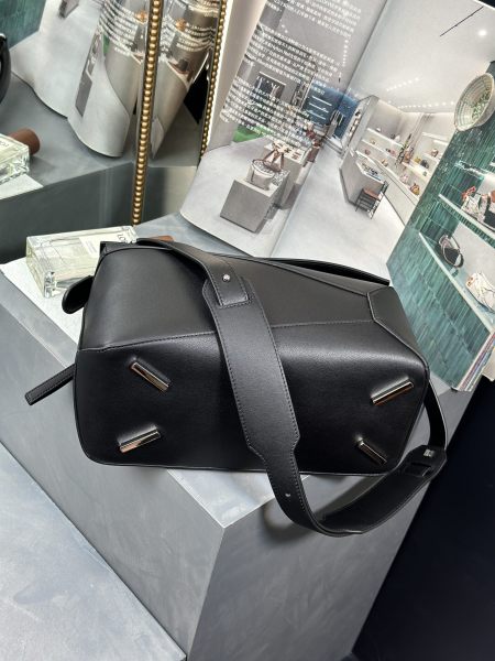  Handbags LOEWE 𝘗𝘶𝘻𝘻𝘭𝘦 𝘌𝘥𝘨𝘦  size:29-19.5-14 cm