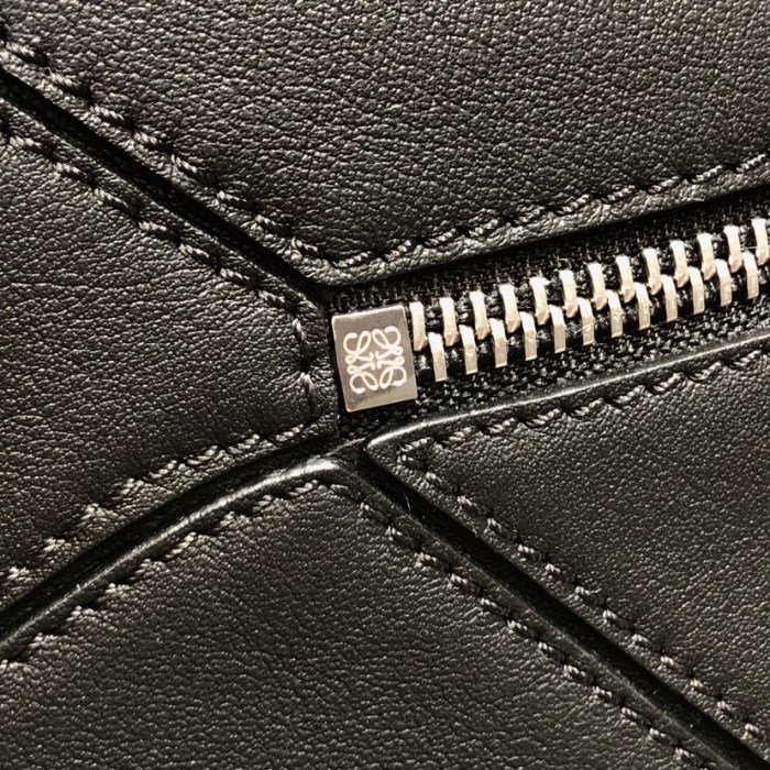  Handbags LOEWE Ykk size:29x18x12 cm