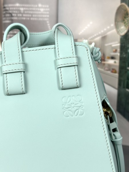  Handbags LOEWE 𝗛𝗮𝗺𝗺𝗼𝗰𝗸 size:20.8-19.5-14.4 cm