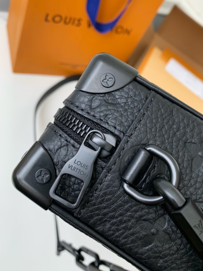 LOUIS VUITTON Mini Soft Trunk Shoulder Bag M55702 mini size 18.5*8*13 cm