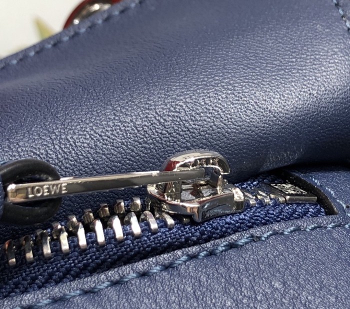  Handbags LOEWE Ykk size:29x18x12 cm