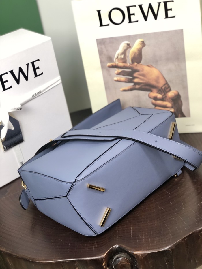  Handbags LOEWE Ykk size:29x18x12 cm