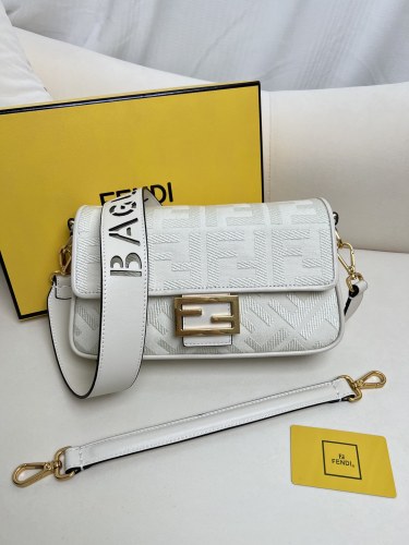 handbags FENDI Baguette size:26*6.5*13.5cm