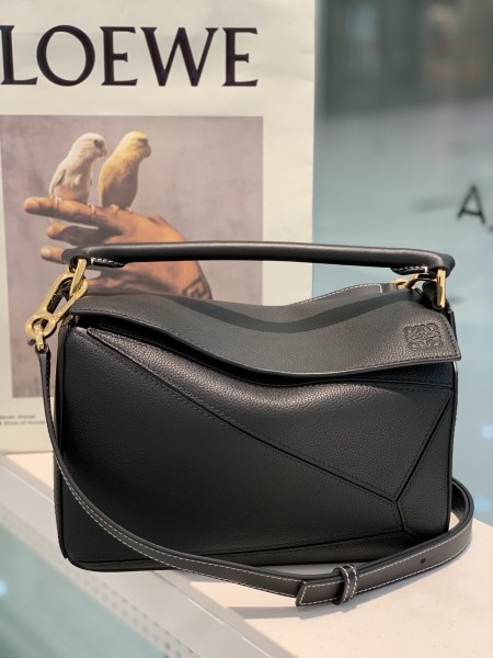  Handbags LOEWE ZP size:24−14-11 cm