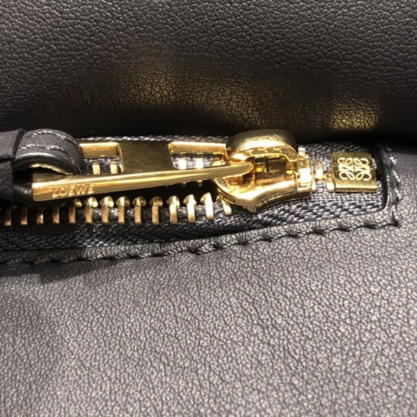  Handbags LOEWE Ykk size:29x18x12 cm