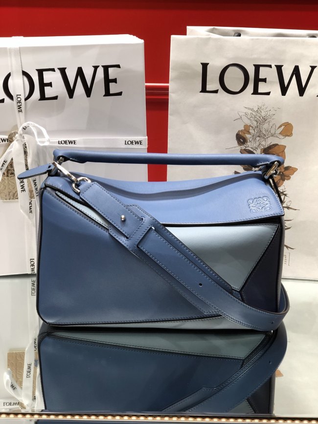  Handbags LOEWE Ykk size:29x18x12 cm