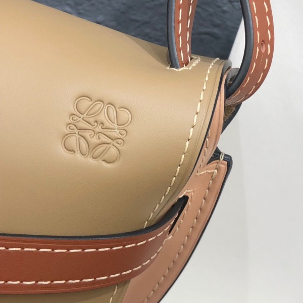  Handbags LOEWE zp  size:20*19*11.5 cm