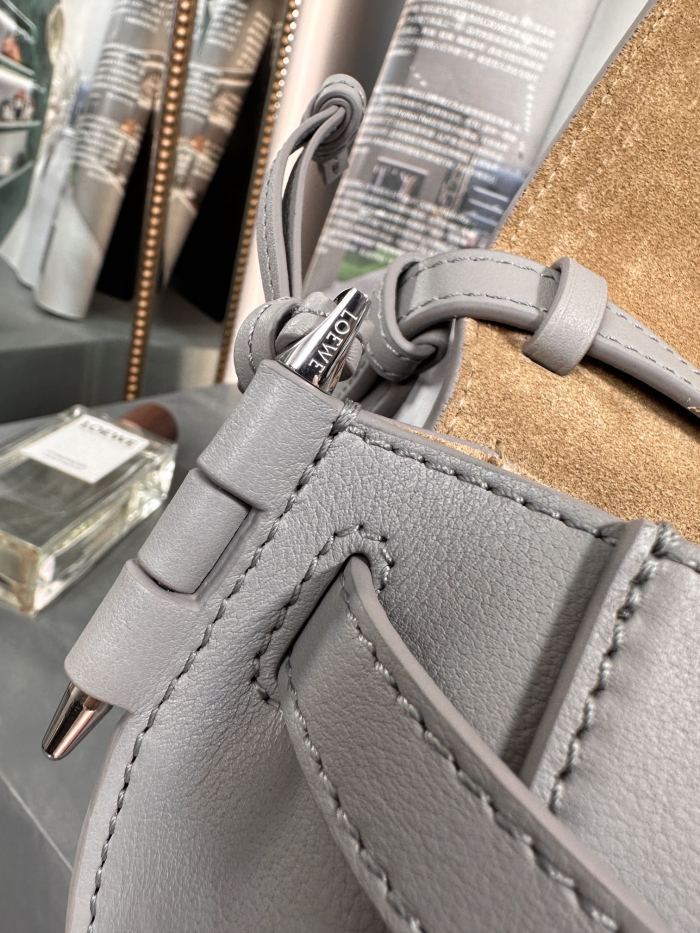  Handbags LOEWE 𝘔𝘪𝘯𝘪 𝘎𝘢𝘵𝘦 size:15*12.5*9cm