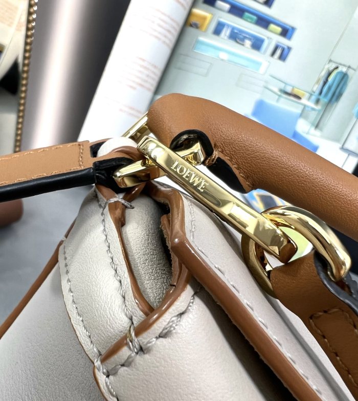  Handbags LOEWE 𝙈𝙞𝙣𝙞 𝙋𝙪𝙯𝙯𝙡𝙚 𝙀𝙙𝙜𝙚 size:18-8-12.5 cm