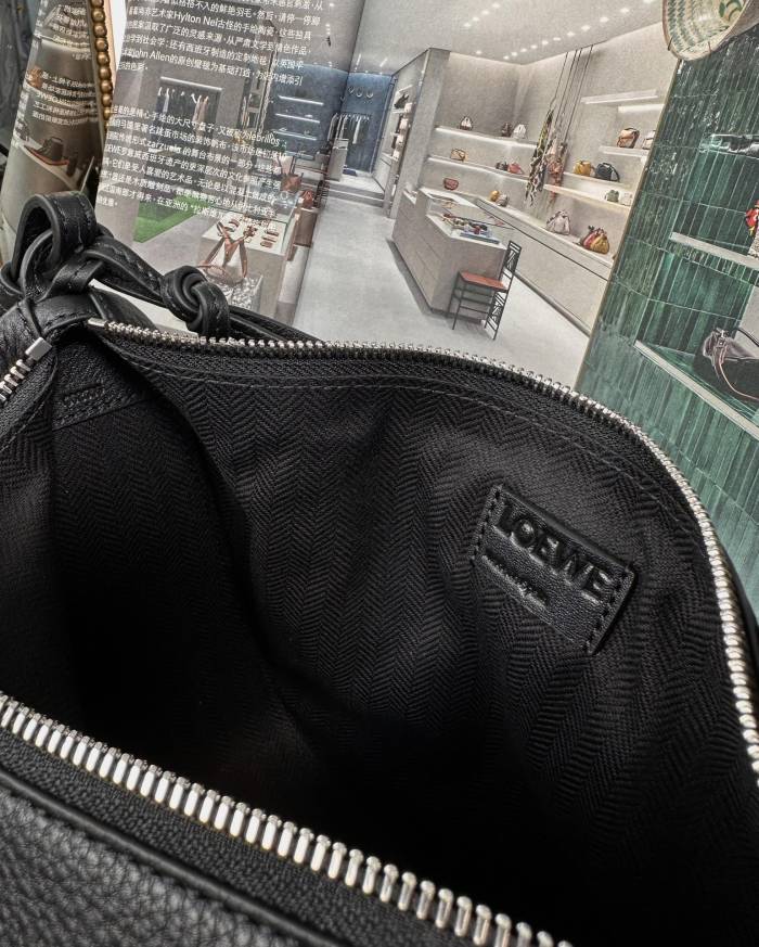  Handbags LOEWE 𝗛𝗮𝗺𝗺𝗼𝗰𝗸 𝗵𝗼𝗯𝗼 size:28-17-9.5 cm