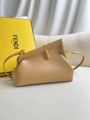 handbags FENDI 2218 size:18*26*9.5cm