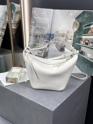  Handbags LOEWE 𝗛𝗮𝗺𝗺𝗼𝗰𝗸 𝗵𝗼𝗯𝗼 size:28-17-9.5 cm