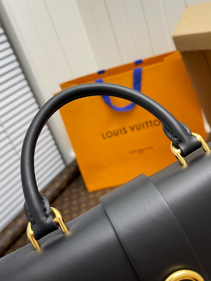 LOUIS VUITTON Locky Monogram BB Noir M44141 size:20*7.5*16 cm