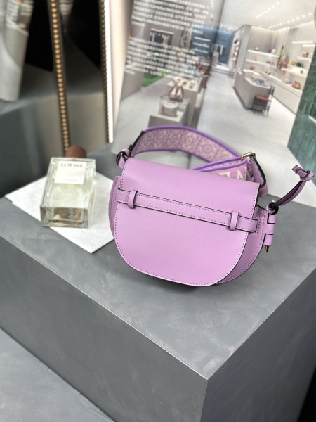  Handbags LOEWE 𝘔𝘪𝘯𝘪 𝘎𝘢𝘵𝘦 size:15*12.5*9cm