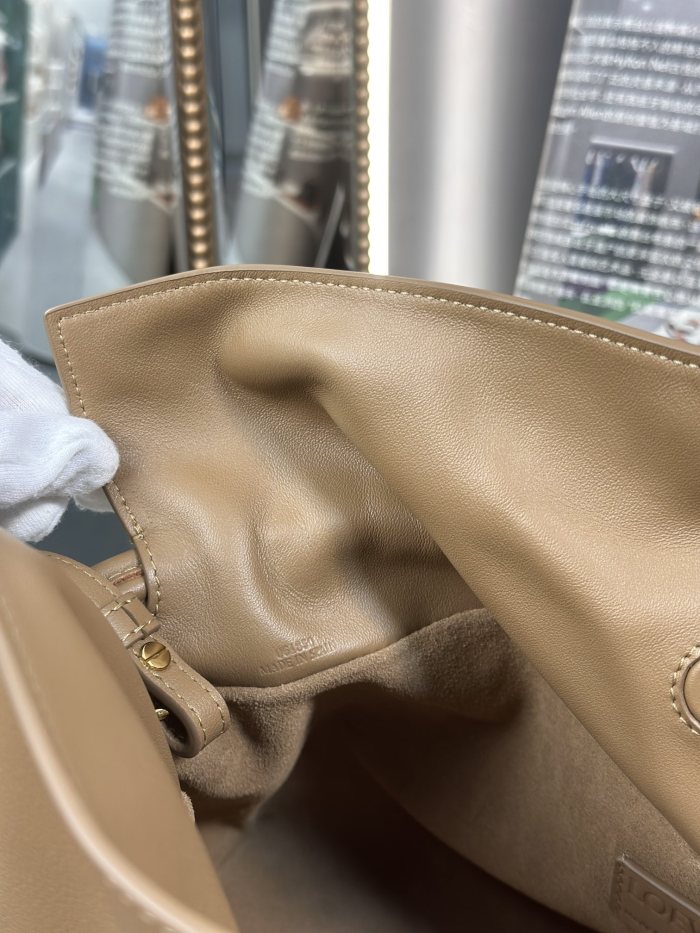  Handbags LOEWE flamenco clutch size:30-24.5-10.5 cm