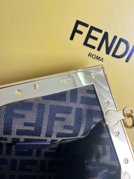 handbags FENDI 129 size:26*18*9.5cm