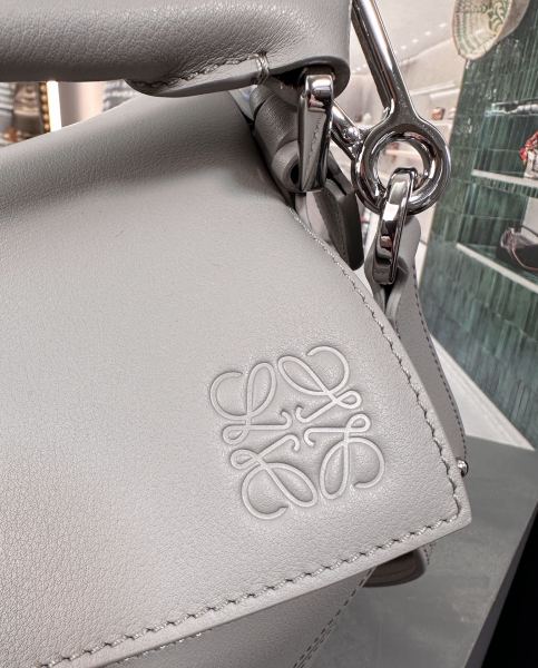  Handbags LOEWE Puzzle size:29x18x14 cm