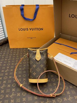  Handbags Louis Vuitton mini M80874 size:14.5*18*6.5 cm