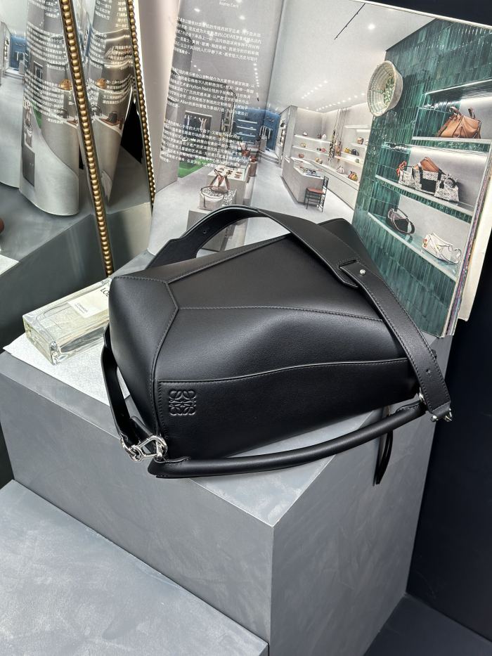  Handbags LOEWE 𝘗𝘶𝘻𝘻𝘭𝘦 𝘌𝘥𝘨𝘦  size:29-19.5-14 cm