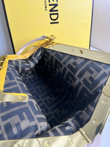 handbags FENDI 8BP129-ABVE-F0E65 size 26*9.5*18 cm