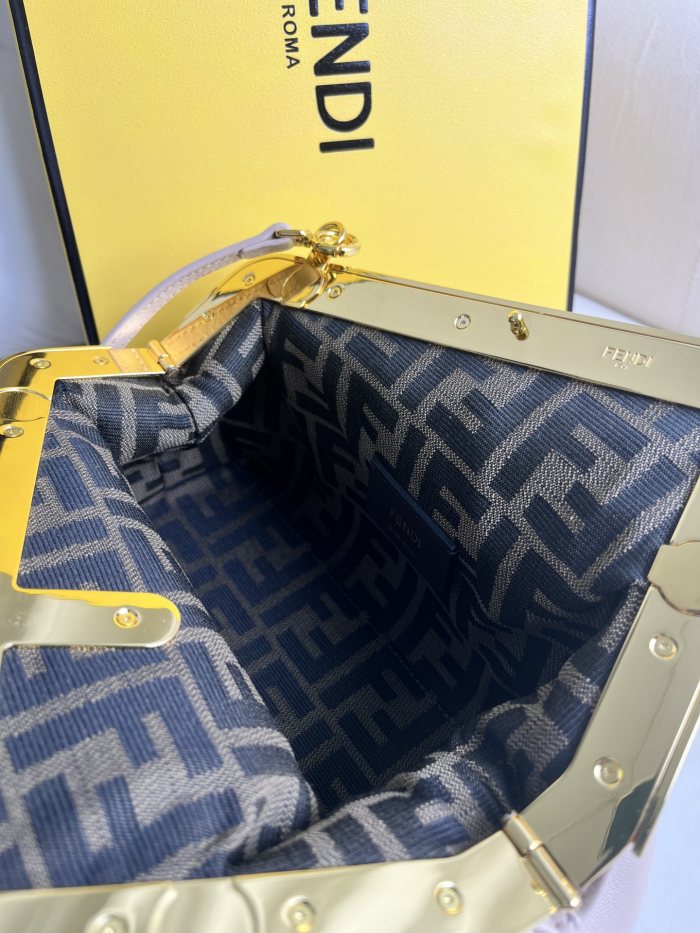 handbags FENDI 8BP129-ABVE-F0E65 size 26*9.5*18 cm