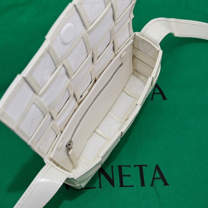 handbags Bottega Veneta 7587# size:17.5*10.5*3cm