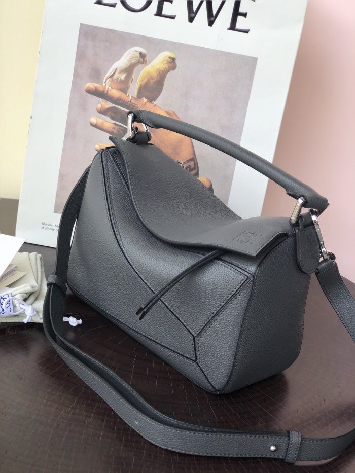  Handbags LOEWE zp size:24*14*11 cm