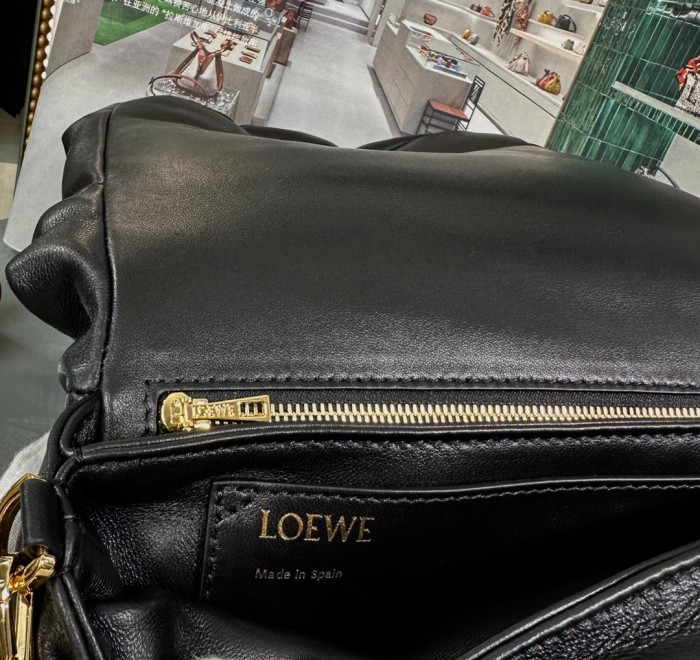  Handbags LOEWE Puffer Goya size:23-13-6 cm
