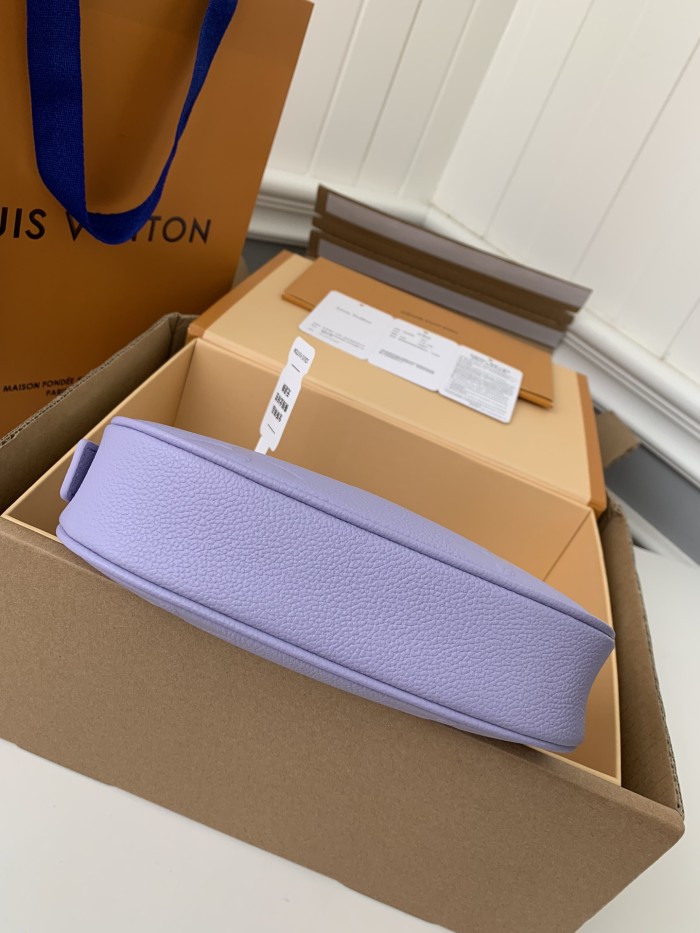  Handbags Louis Vuitton M82391 size:20.5*11*5 cm