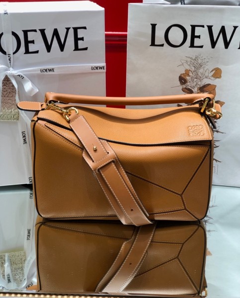  Handbags LOEWE Ykk size:29x18x12 cm